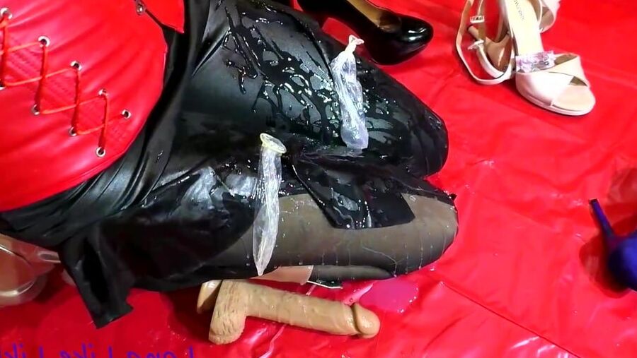 Home Fetish Party "Condom Play"
