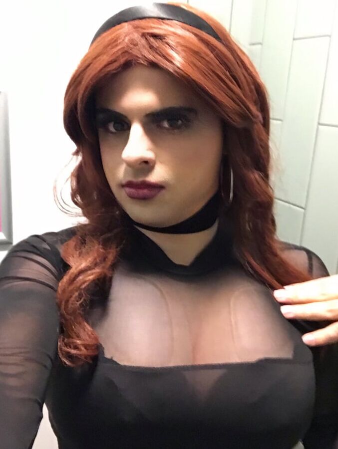 AmandaLeFey goes out to party