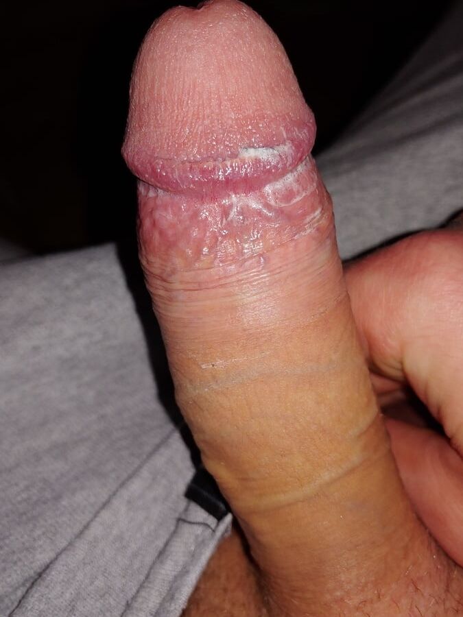 Jerking my wet uncut cock - Unbeschnittenen Schwanz wichsen