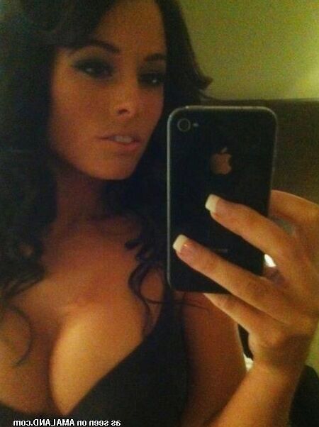 TinnyBunnyhasLost - gf posing for me