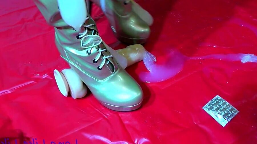 Home Fetish Party "Condom Play"