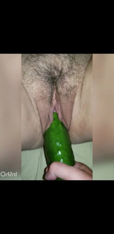 Gaping wide pussy