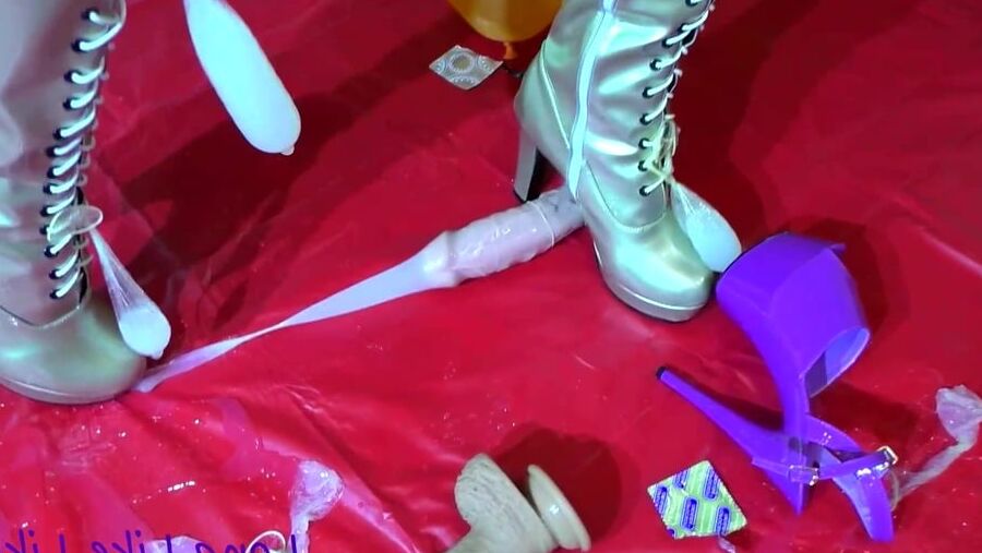 Home Fetish Party "Condom Play"