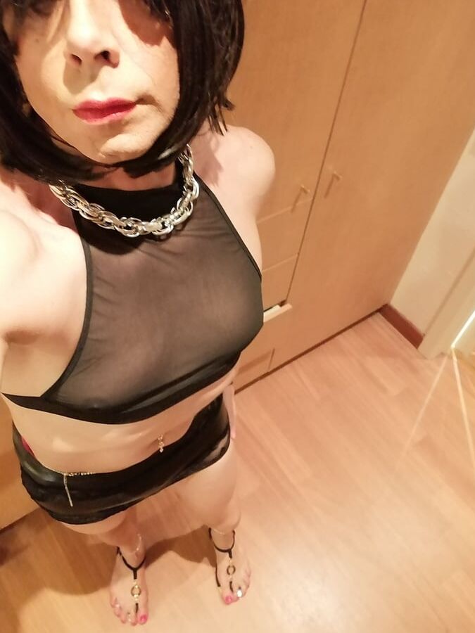 Camelia - it&;s getting hot in here