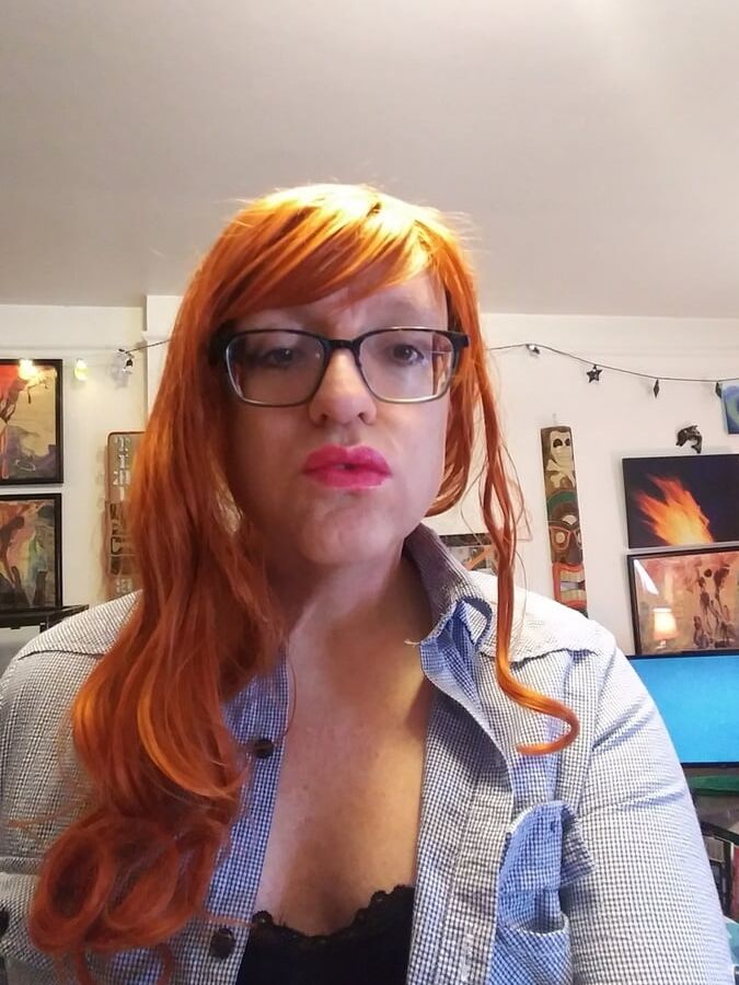 Redhead shemale trans masturbation cum cock