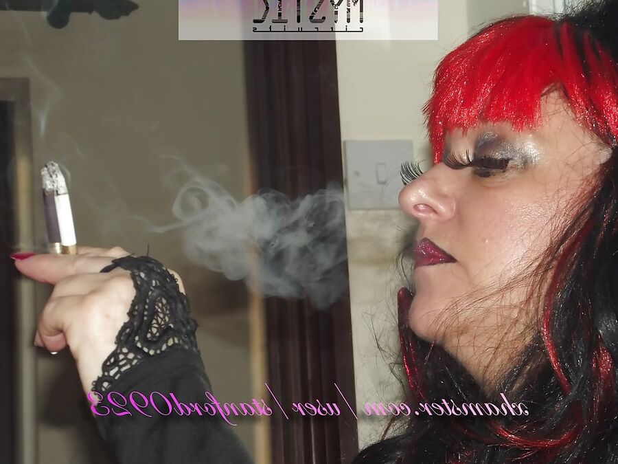 SMOKING MYSTIC