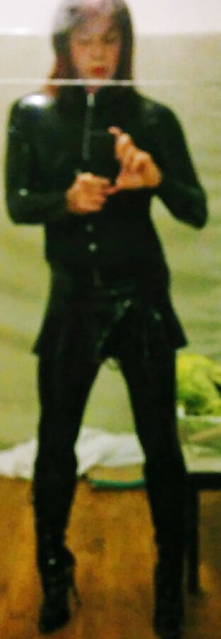 Black full latex, Fetish spikey boots
