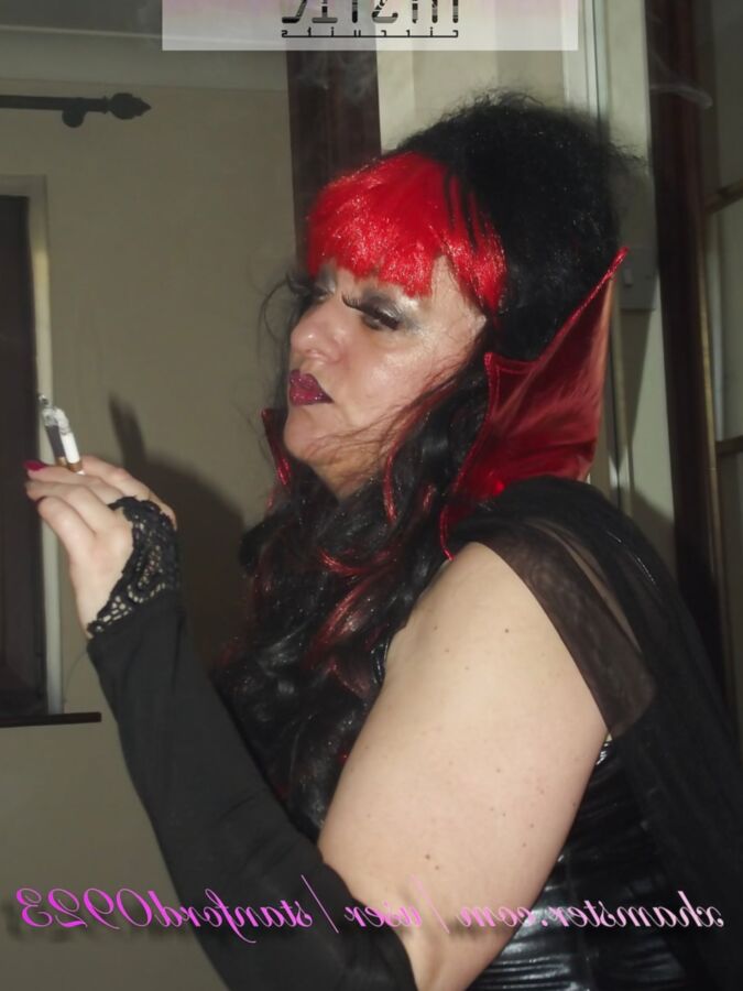 SMOKING MYSTIC