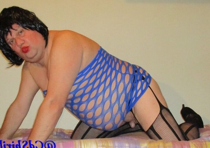 Slutty chubby Cdshirila teasing in blue