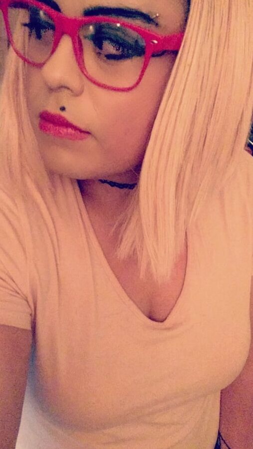 SIMMY VIOLET