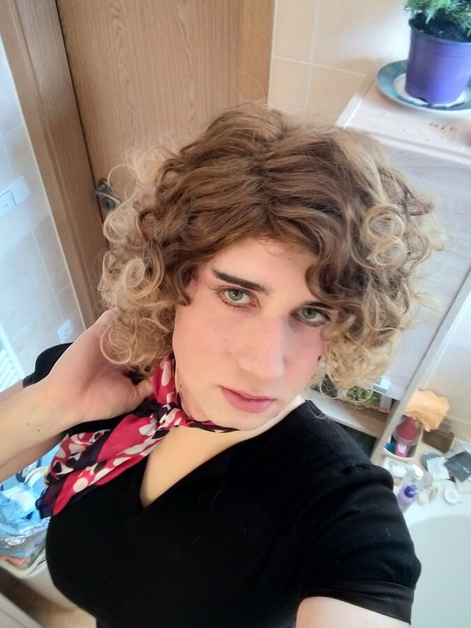 Bubbly blond