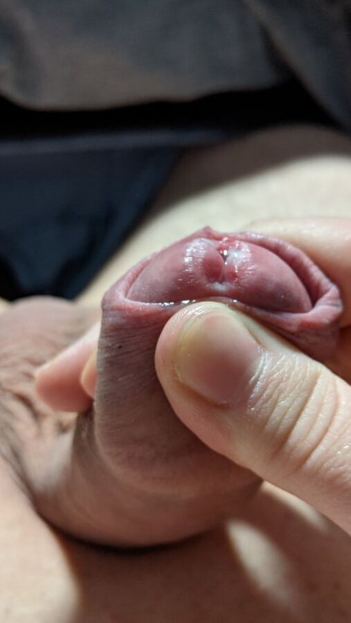 Precum Play