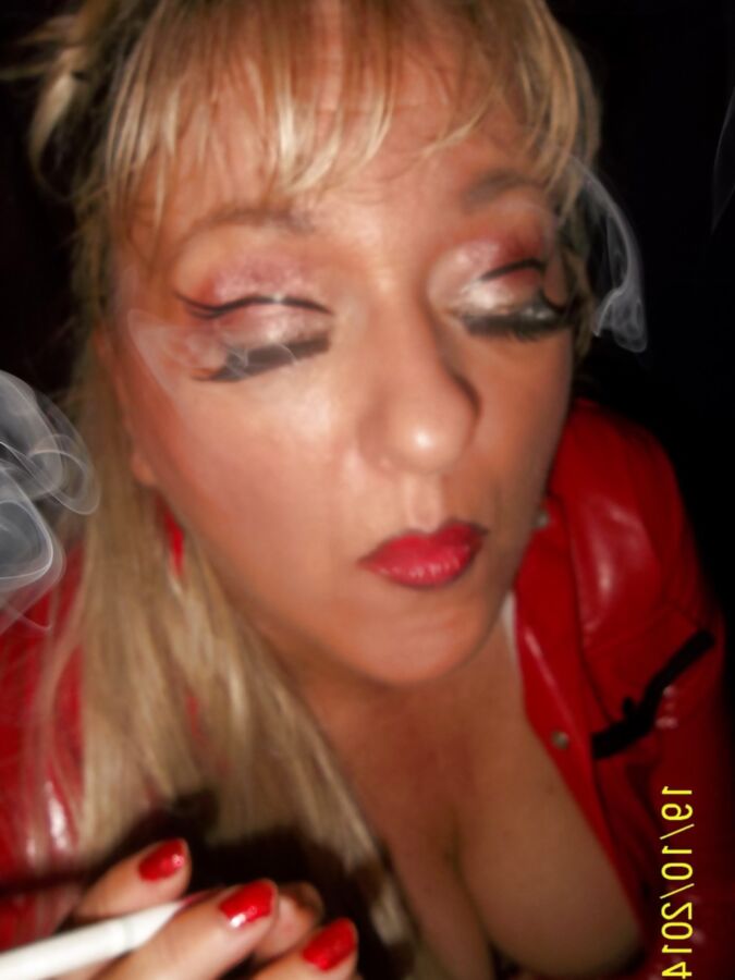 RED SUNDAY MISTRESS