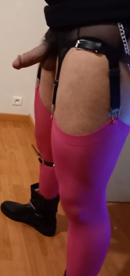 Rania in pink