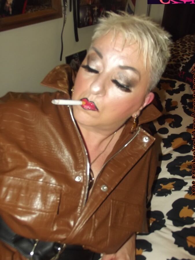 FUCK HUBBY THEN OFF OUT AND WHORE YOURSELF