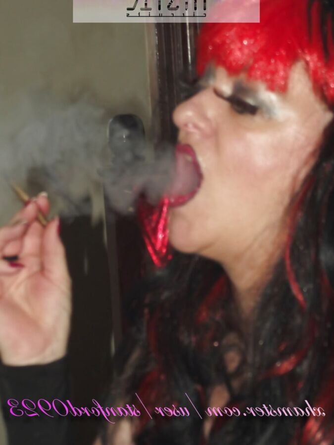 SMOKING MYSTIC