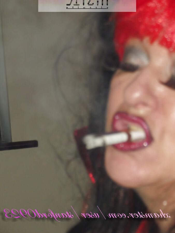 SMOKING MYSTIC