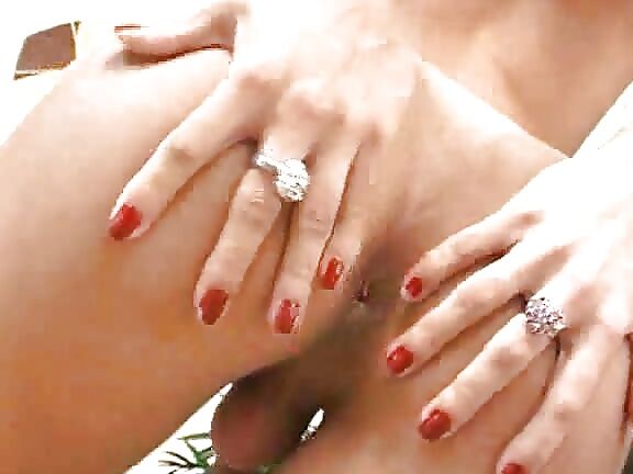 - % V-DAY DISCOUNT