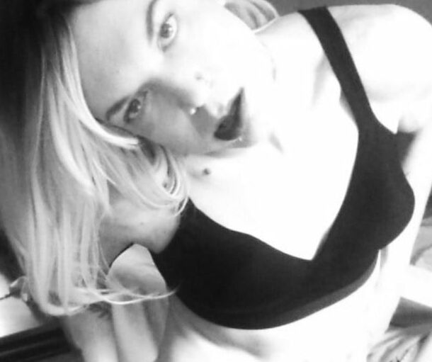 I like to dress