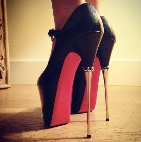 NEW SEXY HEELS