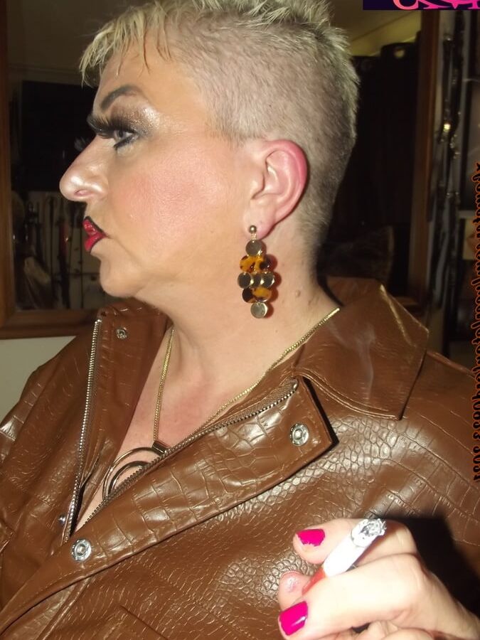 FUCK HUBBY THEN OFF OUT AND WHORE YOURSELF