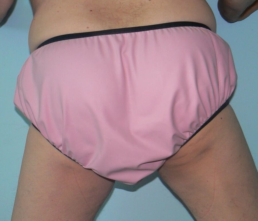 My rubber pants - Meine Gummihosen