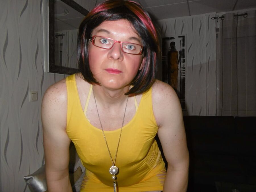 yellow slut