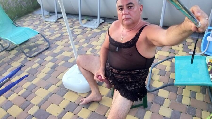 Pool summer shemale masturbait