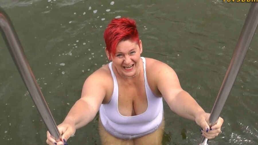 In WHITE SWIMSUIT in the lake