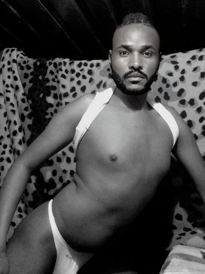 The Xhosa Nudist at your service