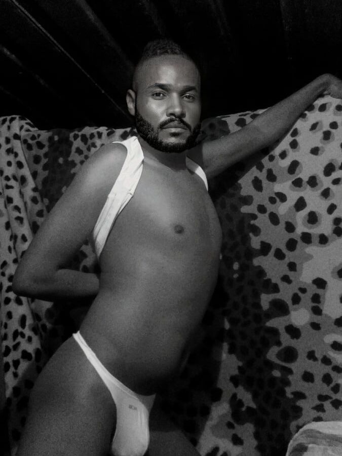 The Xhosa Nudist at your service