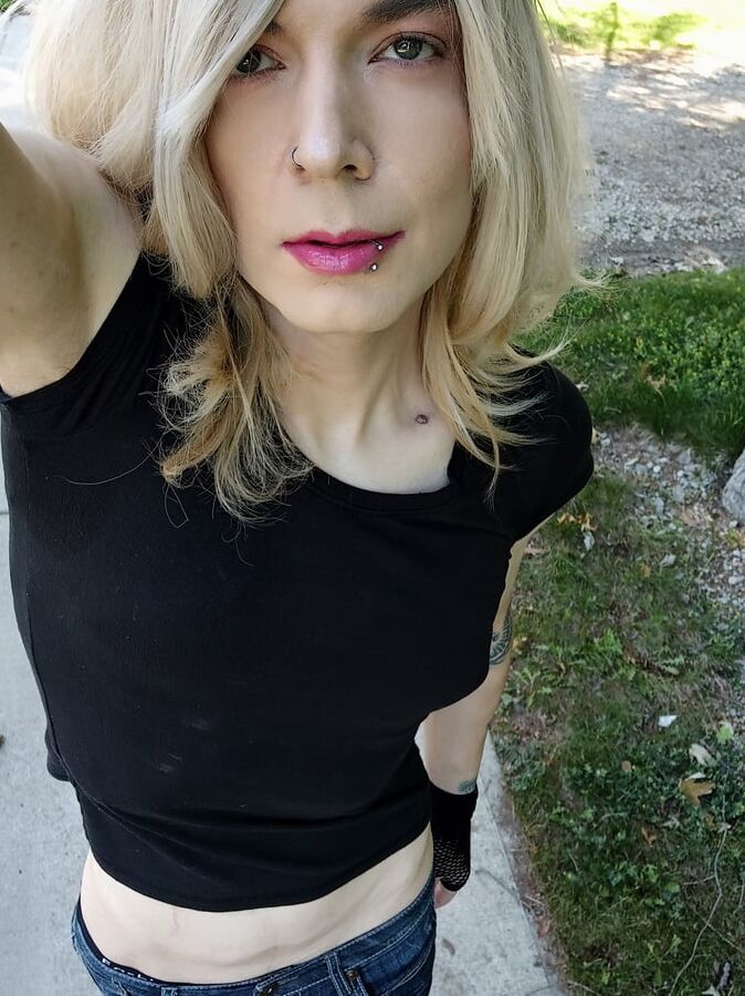 Sissy Street View