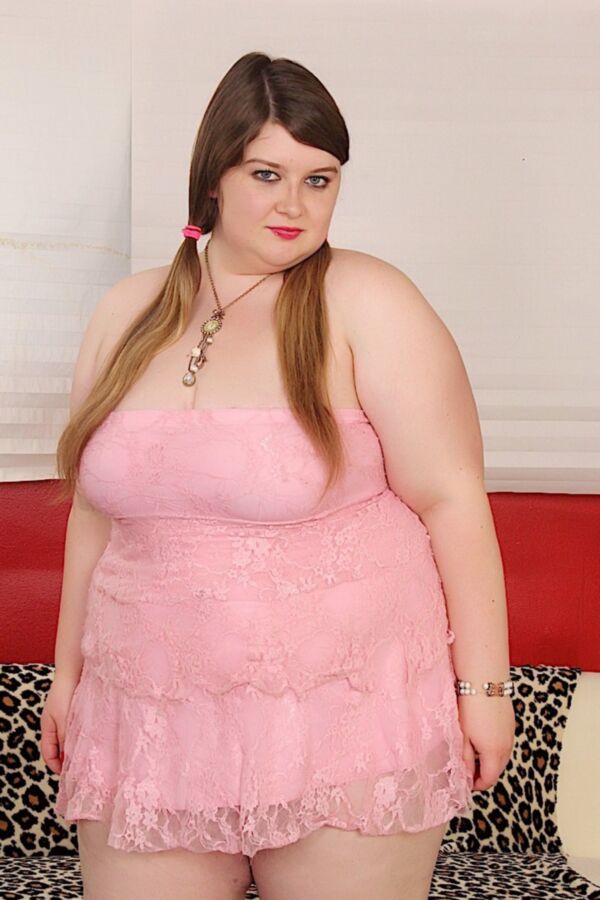 Cubby and beautiful plumper Saphire Rose