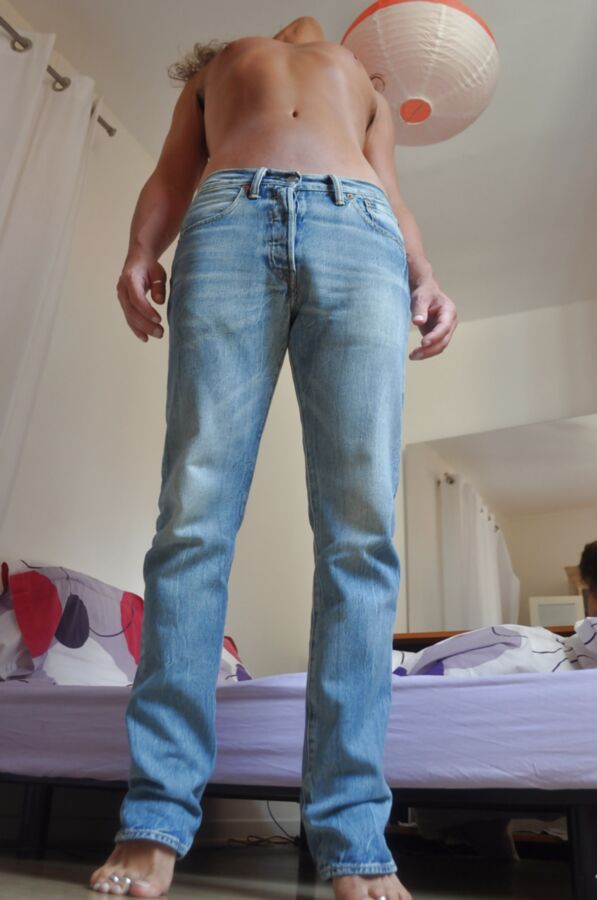Tygra strips her jeans on july