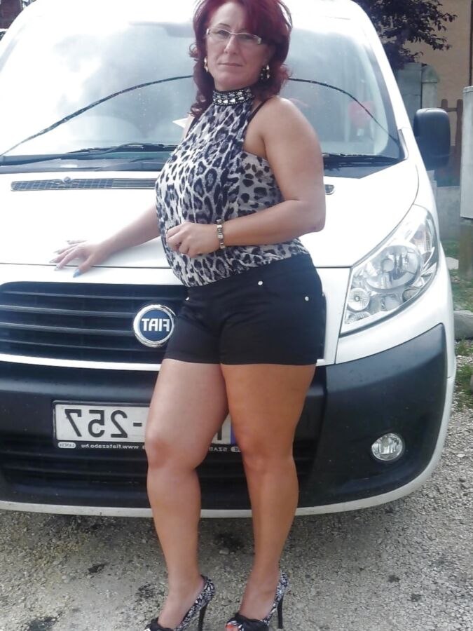 Miniskirt hot pussies (Mix)