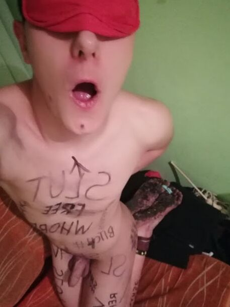 Young Whore BDSM Slave. Please humiliate me in comment