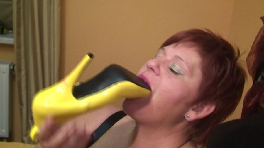 "Yellow high heels into my hot hole "