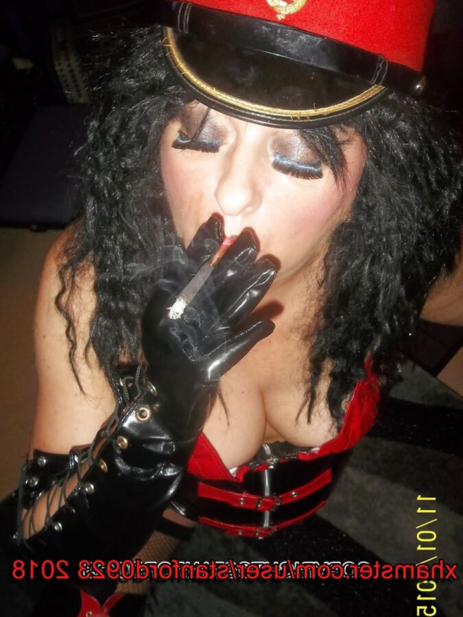 SLUT SMOKING BLACK RUSSIAN