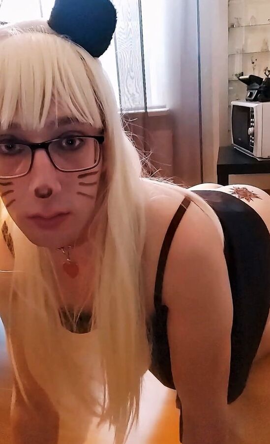 Blonde Sissy Slut Maddy