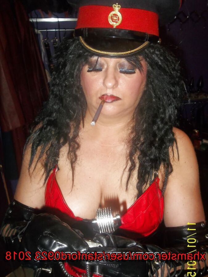 SLUT SMOKING BLACK RUSSIAN