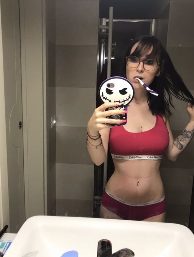 Private Sexy Pics Lou Nesbit.Lia Louise