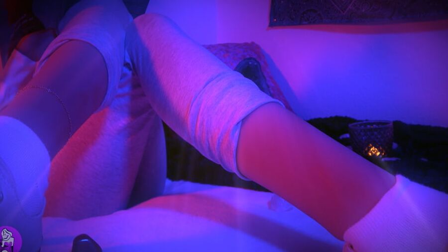 Lucid Dreamgirl Legs