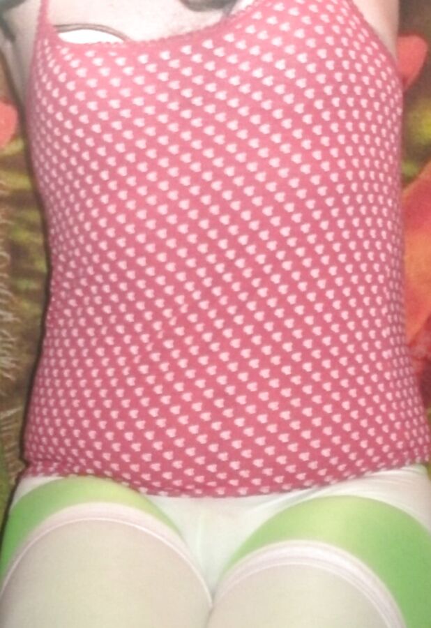 Sissy Boy Lovelaska - Baby in green leggings