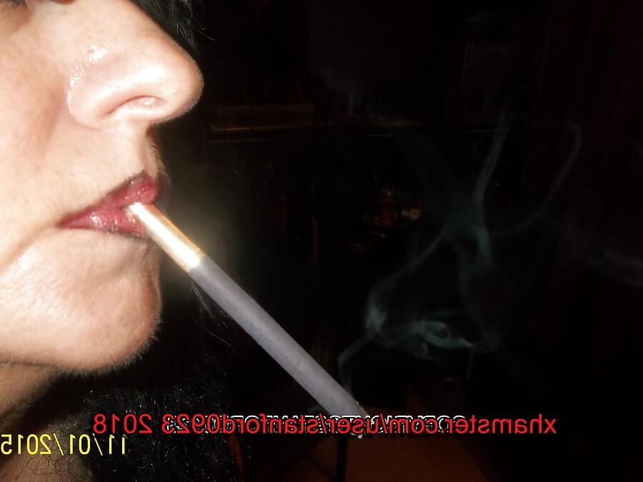 SLUT SMOKING BLACK RUSSIAN