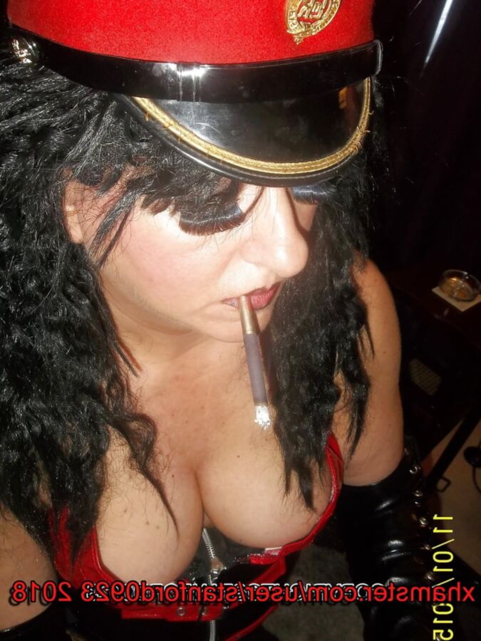 SLUT SMOKING BLACK RUSSIAN