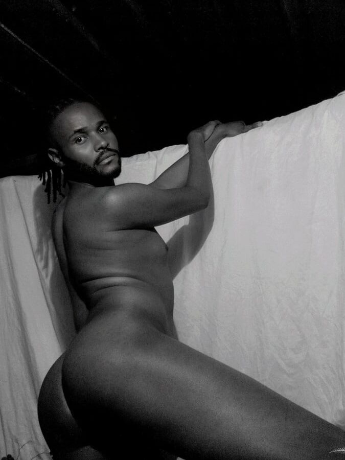 The Xhosa Nudist at your service