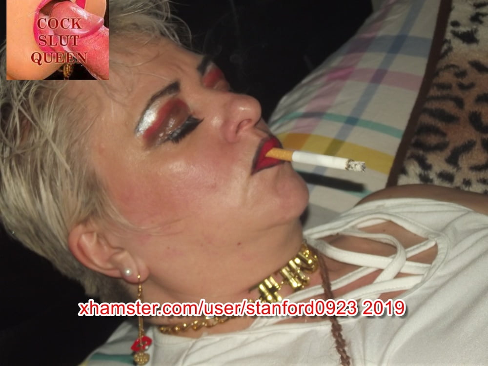 SLUT PLAYING SMOKING