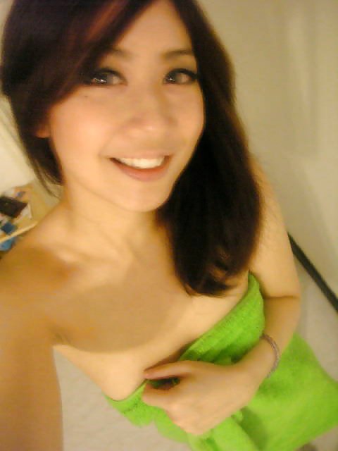 Hung Naomi Chi getting ready to shower