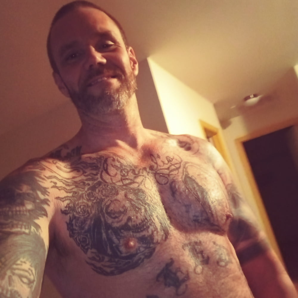 White fukboi to be used and abused by BBC