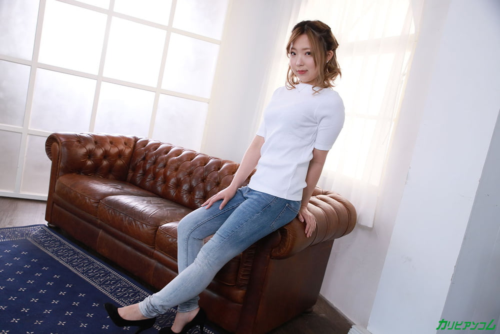 Mone Namikata :: Jeans Beauty Vol. - CARIBBEANCOM